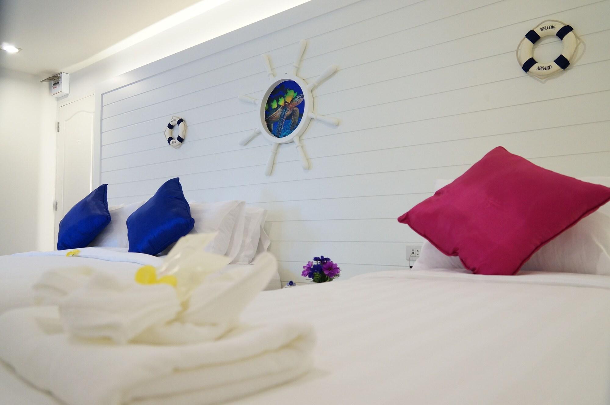 Bed By Cruise Hotel At Samakkhi-Tivanont Nonthaburi Kültér fotó