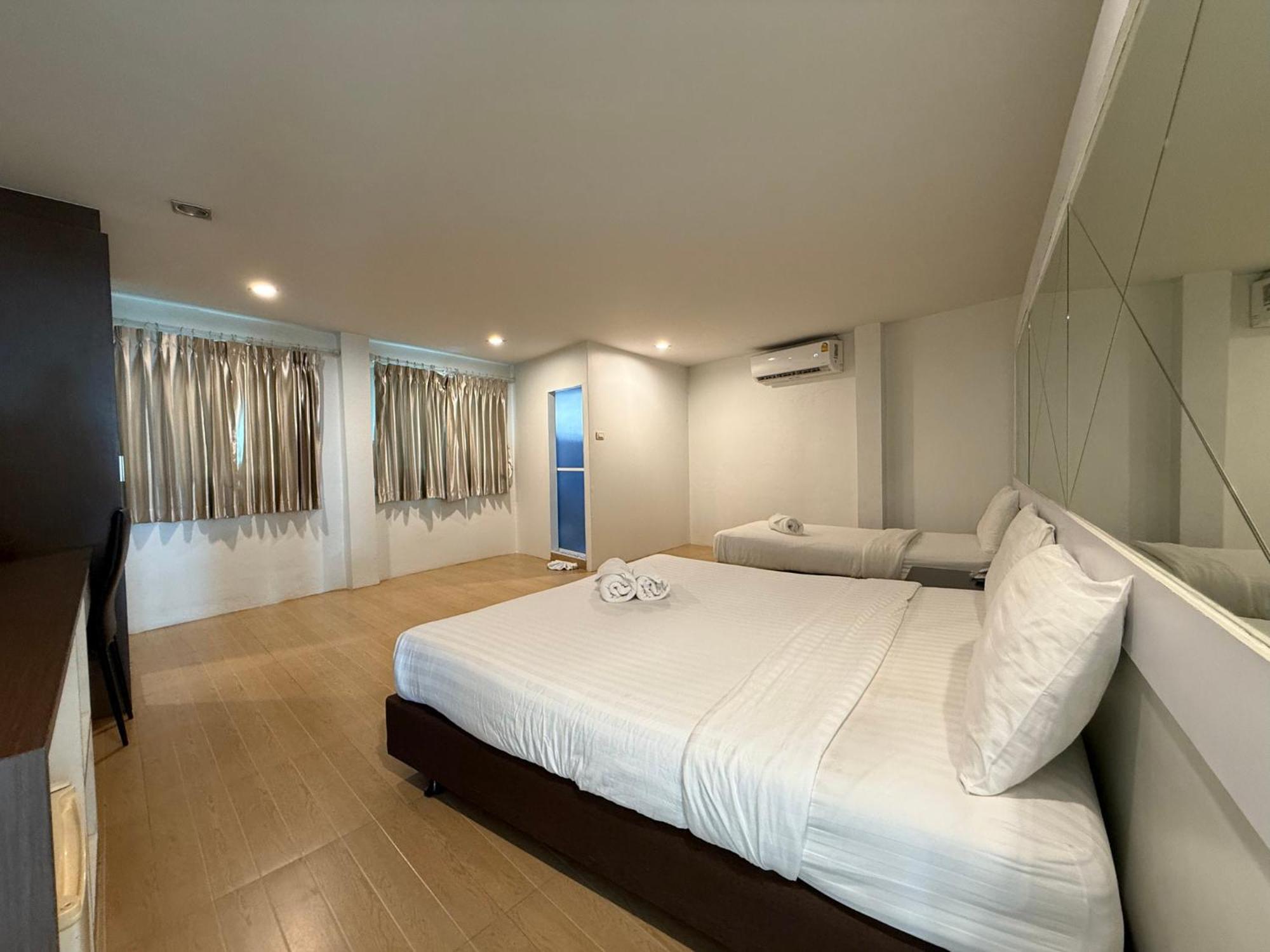 Bed By Cruise Hotel At Samakkhi-Tivanont Nonthaburi Kültér fotó