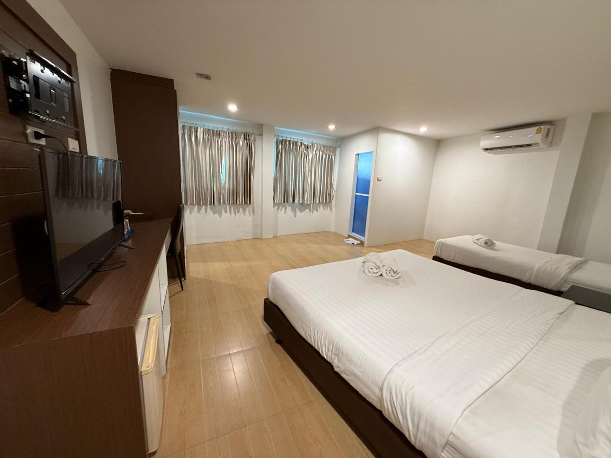 Bed By Cruise Hotel At Samakkhi-Tivanont Nonthaburi Kültér fotó